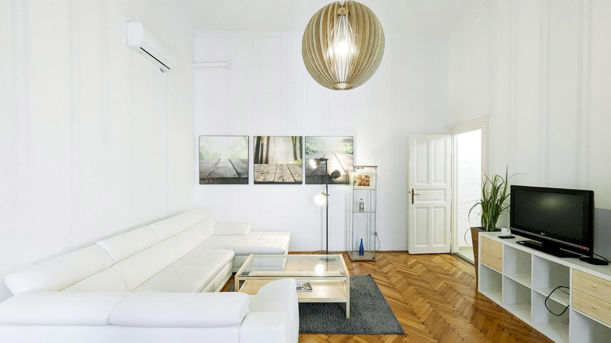 Heart Of The City, Entire Very Big Apartment บูดาเปสต์ ภายนอก รูปภาพ