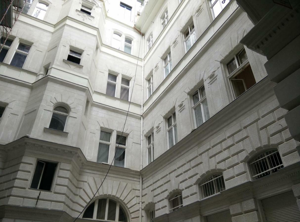 Heart Of The City, Entire Very Big Apartment บูดาเปสต์ ภายนอก รูปภาพ